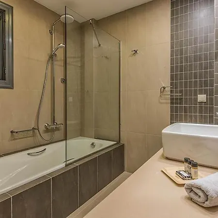ヴィラ Luxury Villa With Pool